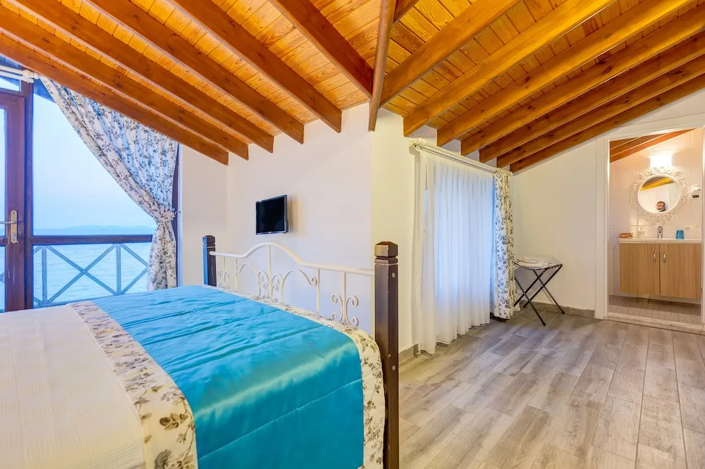 Çatı Katı Süiti (Penthouse), Deniz Manzaralı