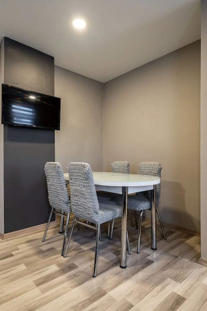 Classic Condo, 1 Bedroom 2 Childs
