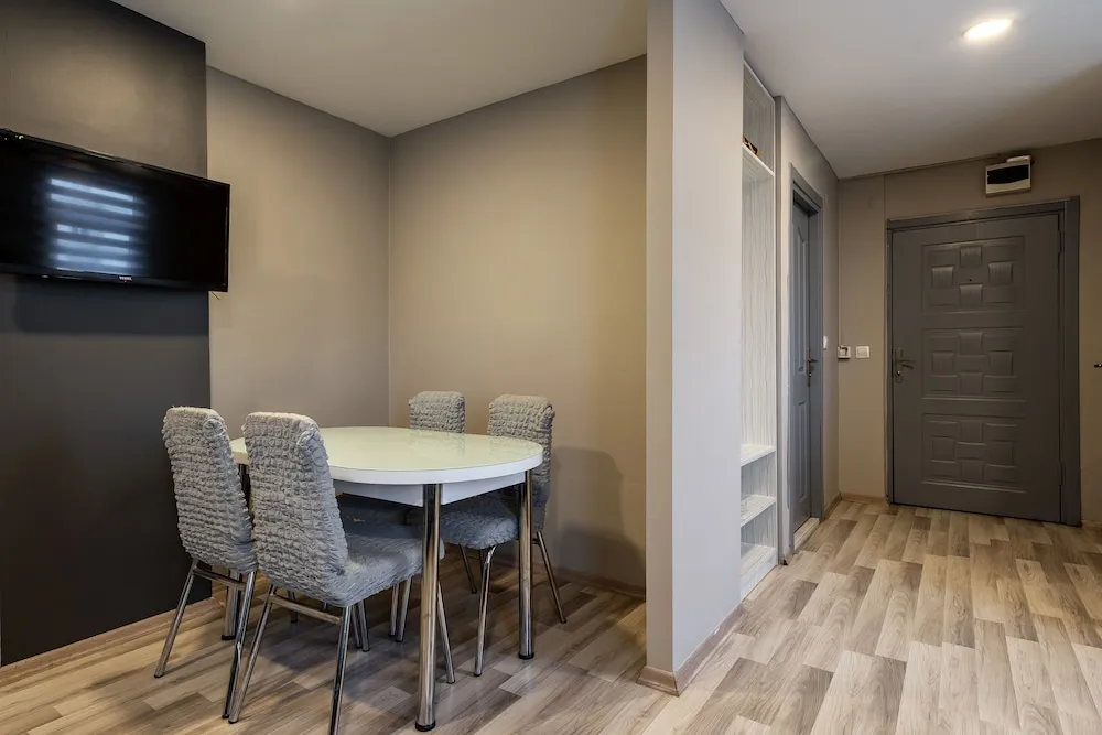 Classic Condo, 1 Bedroom 2 Childs