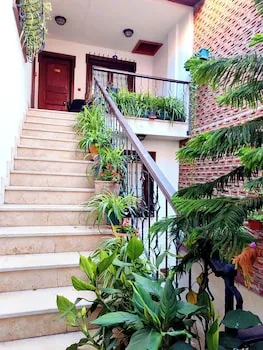 Villa Sphendone Suites