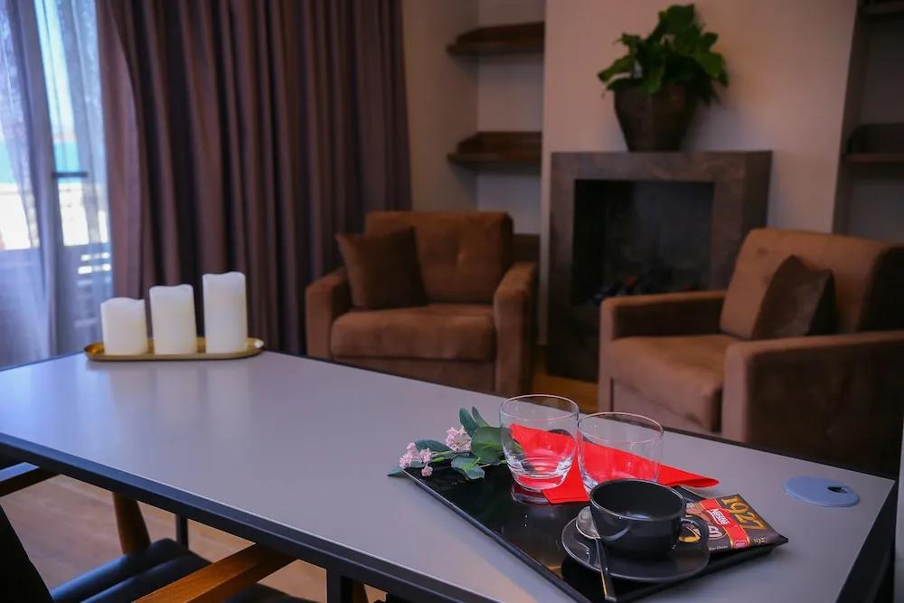 Luxury Oda, 1 En Büyük (King) Boy Yatak, Deniz Manzaralı