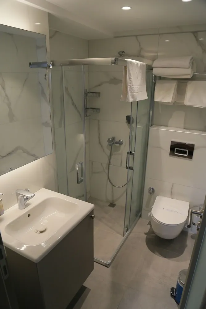 Standard Tek Büyük Yataklı Oda, Dağ Manzaralı