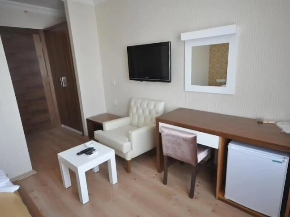 Standard Tek Büyük Yataklı Oda