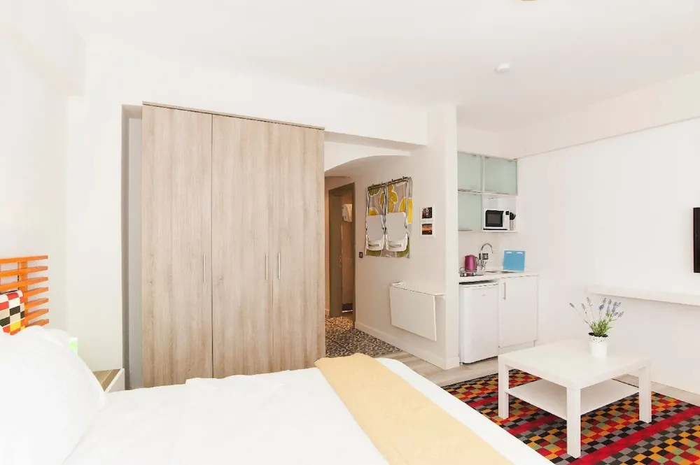 Comfort Stüdyo, 1 Çift Kişilik Yatak