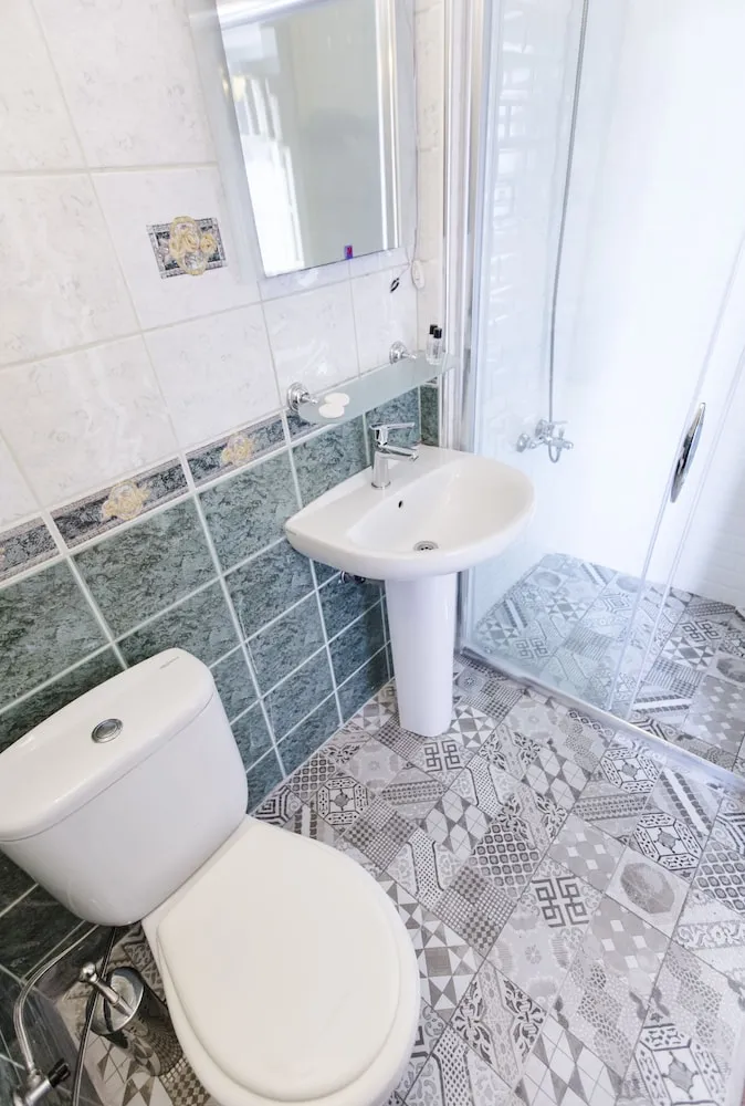 Superior Tek Büyük Yataklı Oda, 1 Çift Kişilik Yatak, Banyolu/Duşlu, Deniz Manzaralı