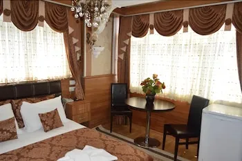 Grand Gross Hotel