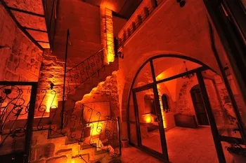 Kadim Otel