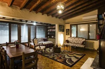 Yaprak Dağ Evi