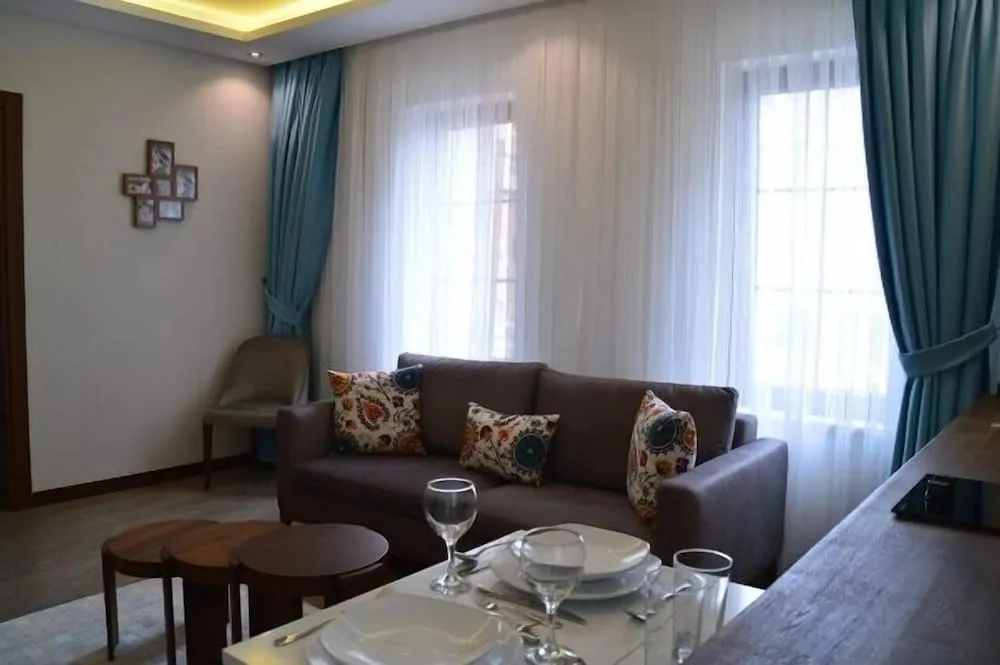 Deluxe Stüdyo Süit