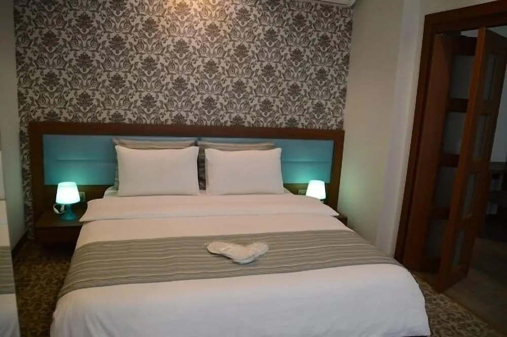 Deluxe Stüdyo Süit