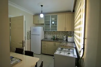 Yılmaz Apart