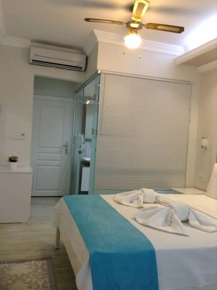 Comfort Tek Büyük Yataklı Oda, 1 Büyük (Queen) Boy Yatak, Deniz Manzaralı