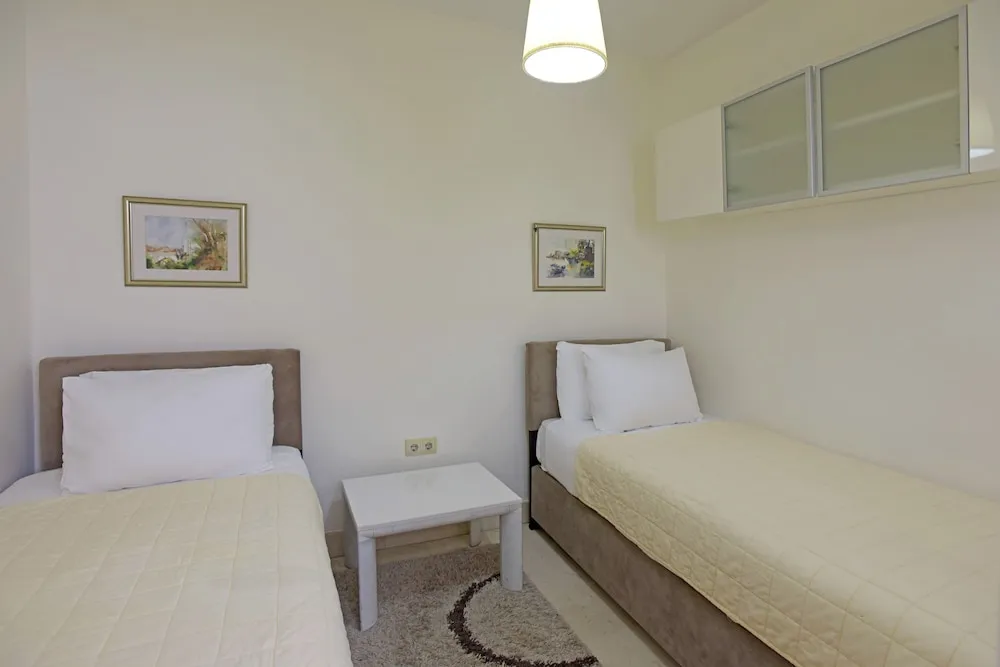 Apart Daire, 2 Yatak Odası, Balkon, Deniz Manzaralı