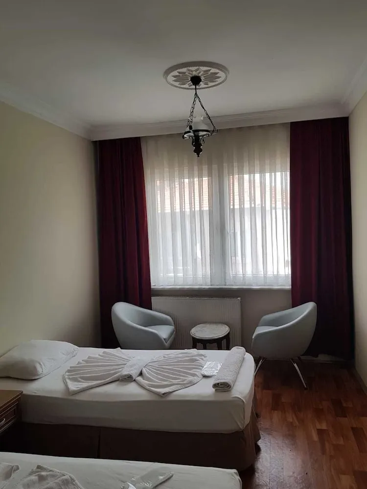 Standard Dört Kişilik Oda