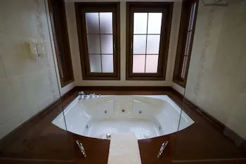 Çeşmeli Konak Hotel