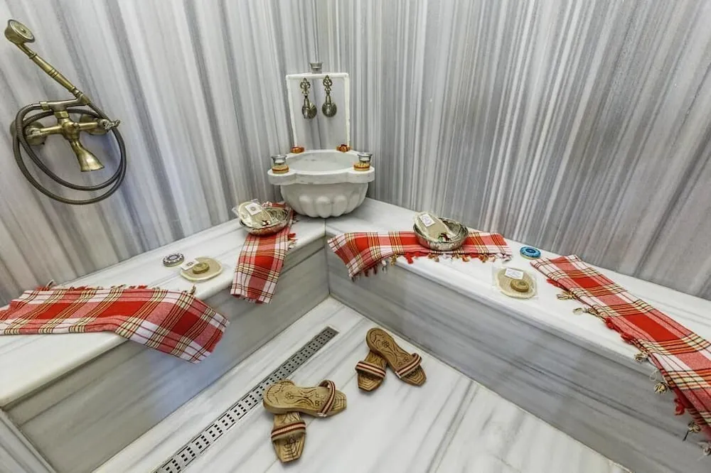 Family Room with Private Hammam - 30m2