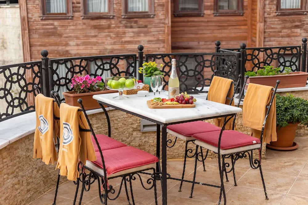 Two-Bedroom Apartment with Private Terrace and Private Hammam for 4 adults - Annex building