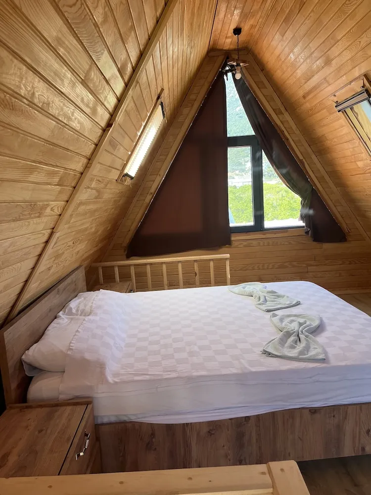 Comfort Bungalov, Avlu Manzaralı