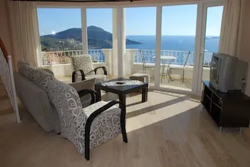 Çetinkaya Apartments