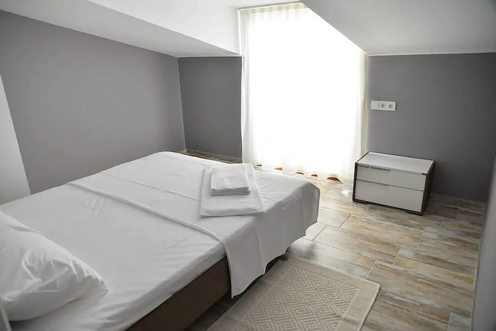 Family Apart Daire, 2 Yatak Odası (Sari)