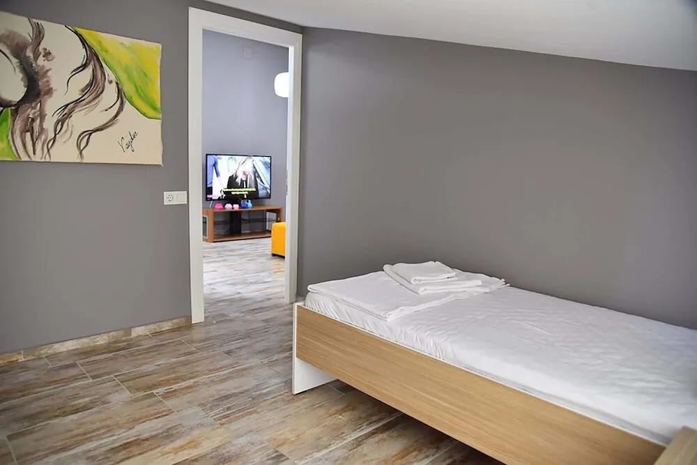 Family Apart Daire, 2 Yatak Odası (Sari)