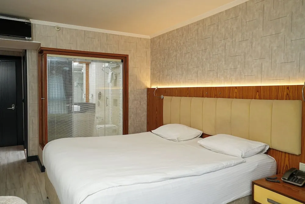 Standard Rooms with French Bed