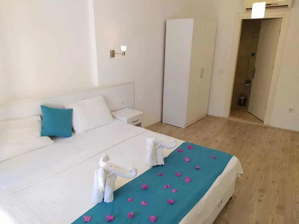 Standard Tek Büyük Yataklı Oda, 1 Çift Kişilik veya 2 Tek Kişilik Yatak, Balkon/Veranda