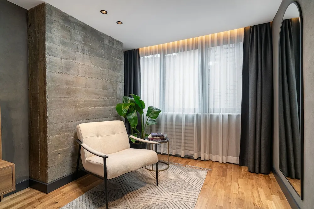 Comfort Tek Büyük Yataklı Oda