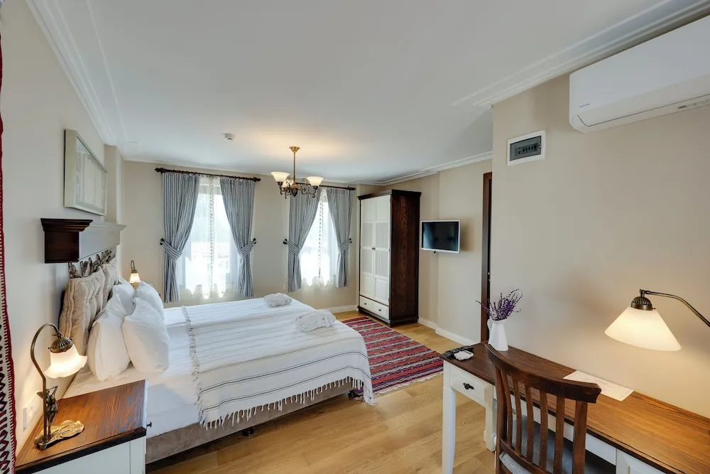 Deluxe Tek Büyük veya İki Ayrı Yataklı Oda, Şehir Manzaralı