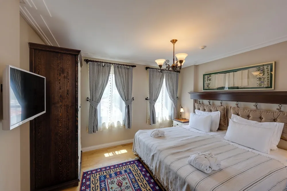 Deluxe Tek Büyük veya İki Ayrı Yataklı Oda, Şehir Manzaralı
