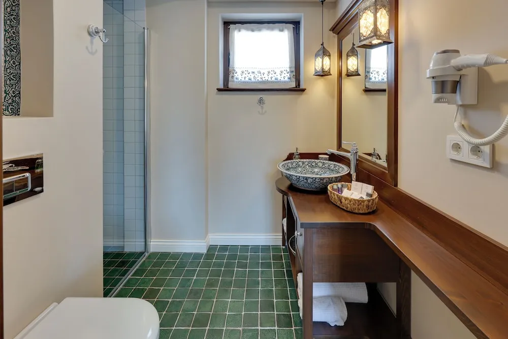 Deluxe Tek Büyük veya İki Ayrı Yataklı Oda, Şehir Manzaralı