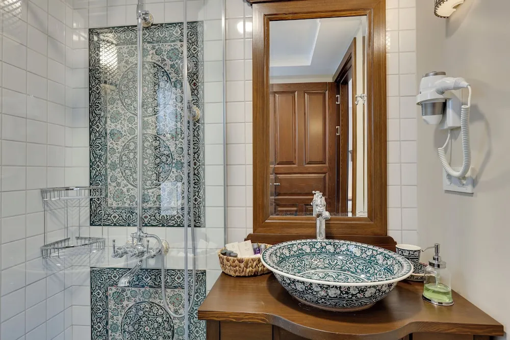 Deluxe Tek Büyük veya İki Ayrı Yataklı Oda