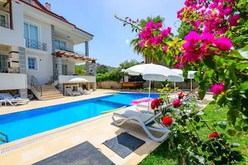 Anatolian Apartments