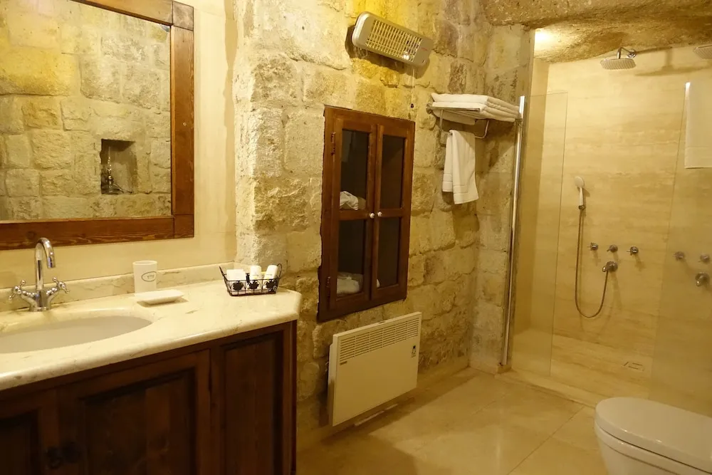 Luxury Stone - Arch House