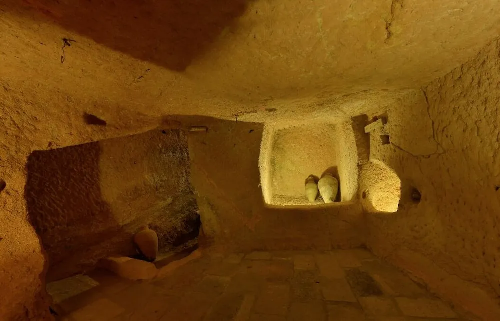 Tunnel Cave House
