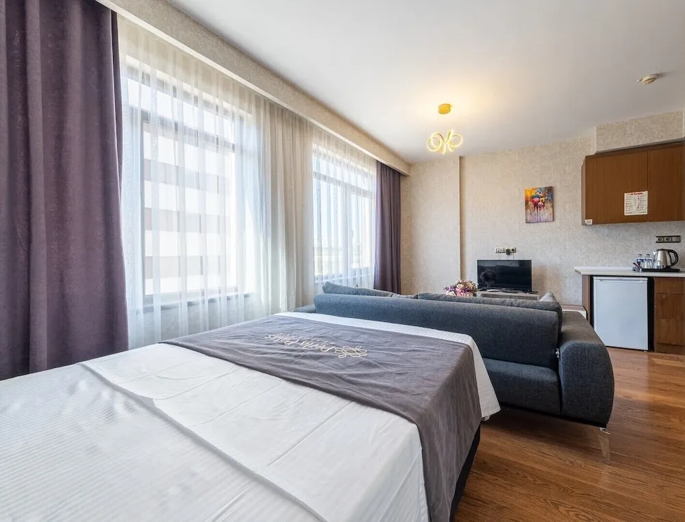 Deluxe Stüdyo Süit (1 + 0)