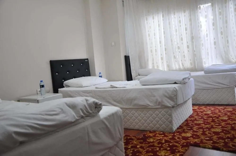 Standard Üç Kişilik Oda