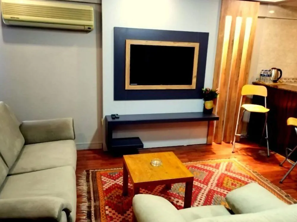 Suit Oda