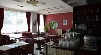 Anibal Hotel