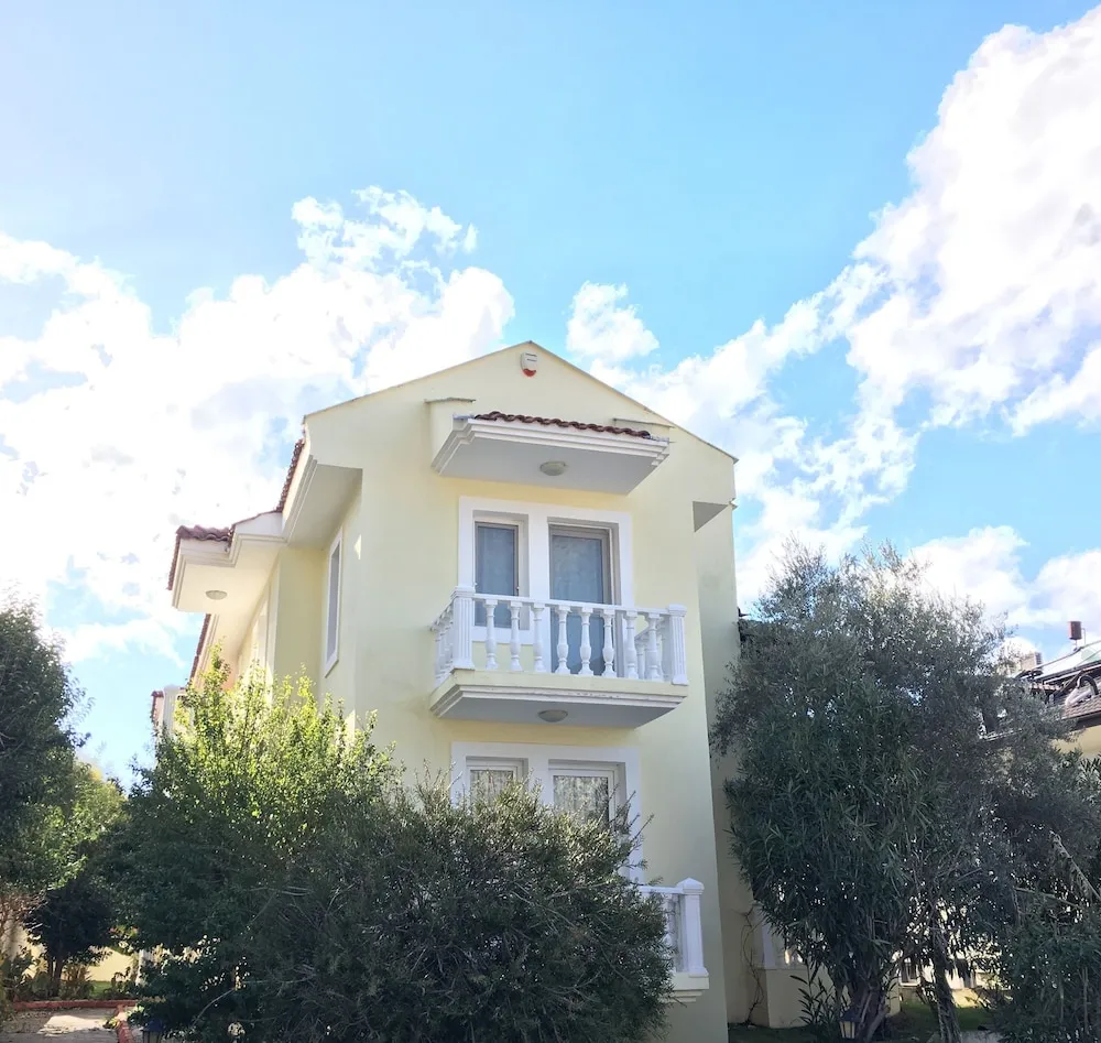 Konaklama yerinin ön cephesi
