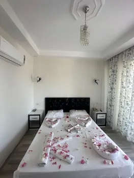 Deniz Otel