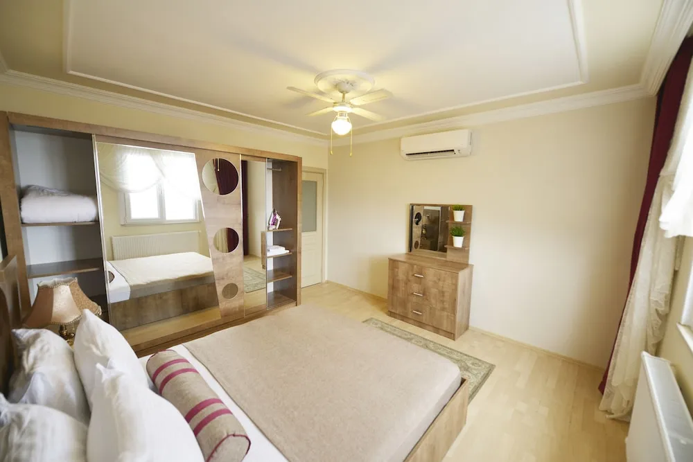 Design Çatı Katı (Loft), 3 Yatak Odası, Balkon, Denize Sıfır