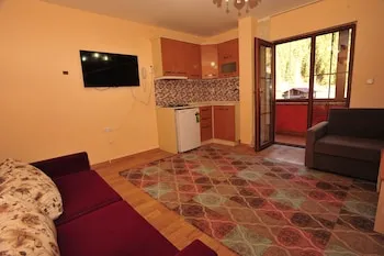 Cam Motel