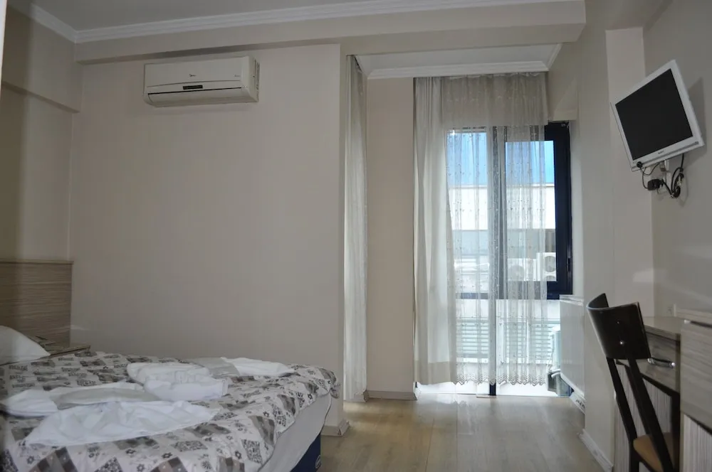 Comfort Büyük Yataklı Tek Kişilik Oda, Şehir Manzaralı