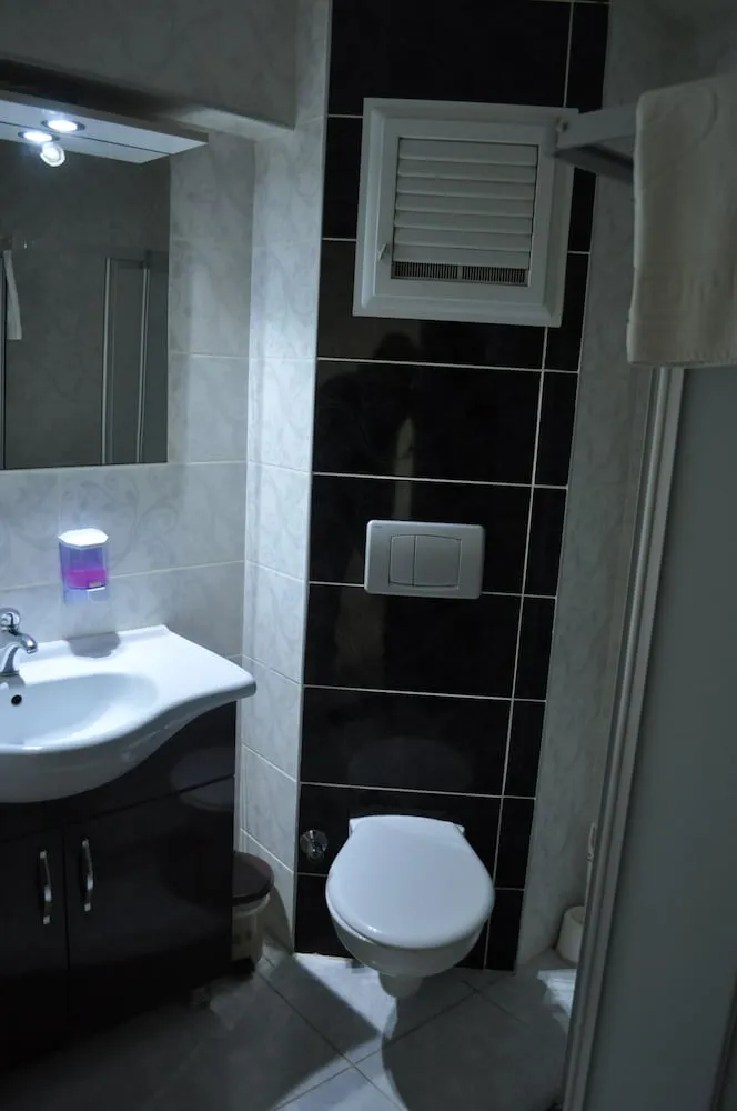 Comfort Büyük Yataklı Tek Kişilik Oda, Şehir Manzaralı