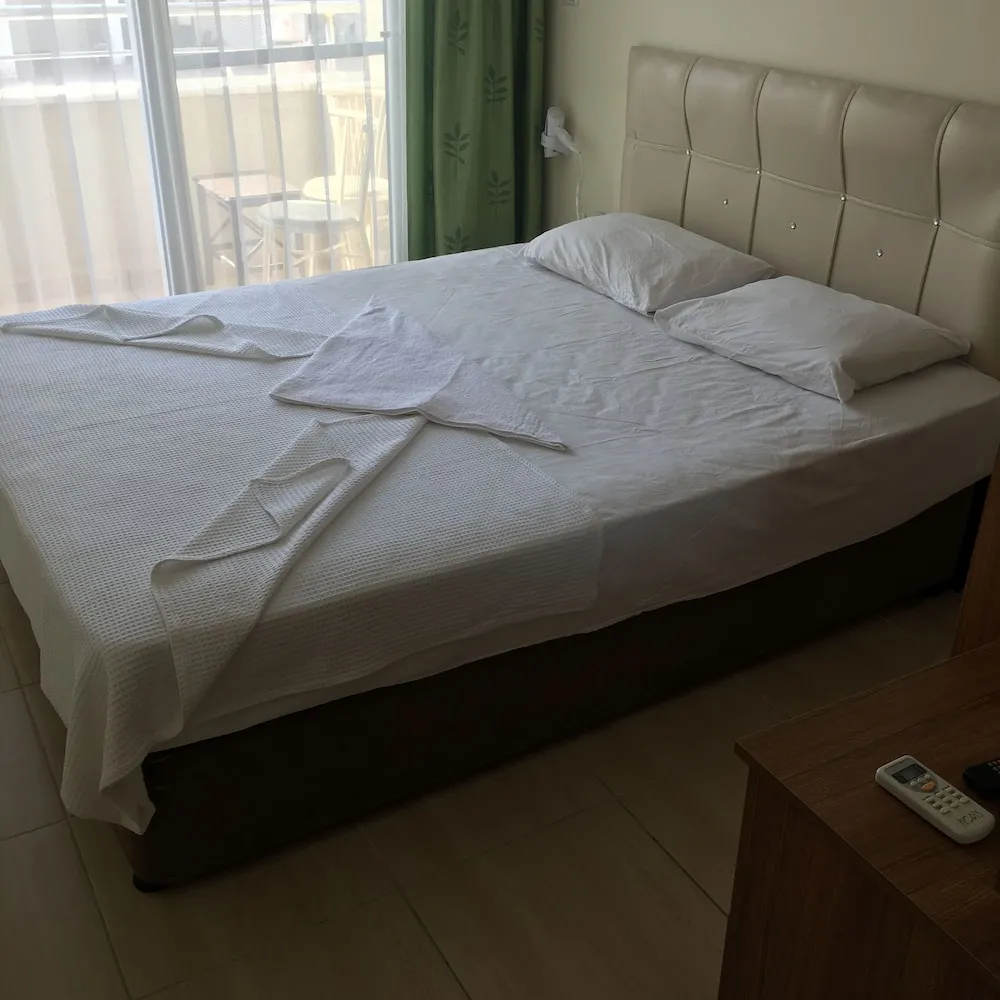 Comfort Tek Büyük veya İki Ayrı Yataklı Oda, 1 Çift Kişilik veya 2 Tek Kişilik Yatak