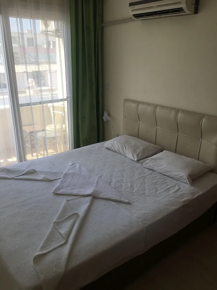 Comfort Tek Büyük veya İki Ayrı Yataklı Oda, 1 Çift Kişilik veya 2 Tek Kişilik Yatak