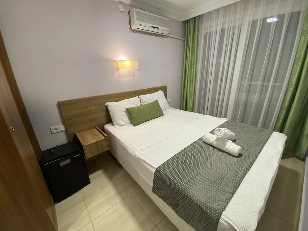 Comfort Tek Büyük veya İki Ayrı Yataklı Oda, 1 Çift Kişilik veya 2 Tek Kişilik Yatak