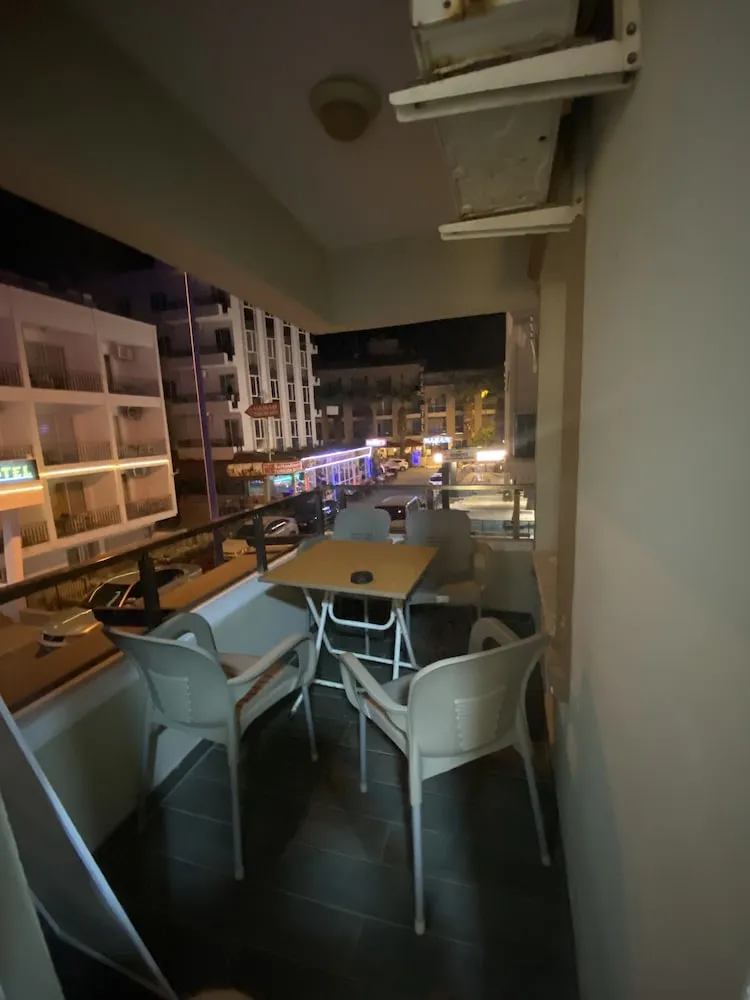 Comfort Tek Büyük veya İki Ayrı Yataklı Oda, 1 Çift Kişilik veya 2 Tek Kişilik Yatak