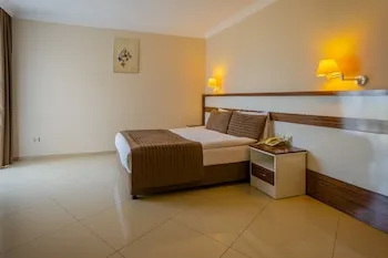 Le Monde Beach Resort & Spa